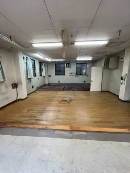 貸店舗(事務所仕様)の内装