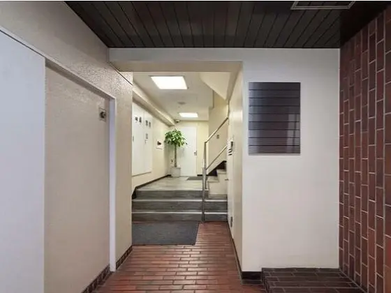 貸店舗(事務所仕様)の共用部