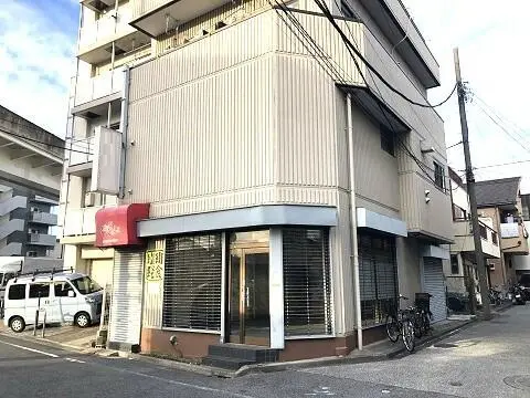 スナック・パブの居抜き物件の外観