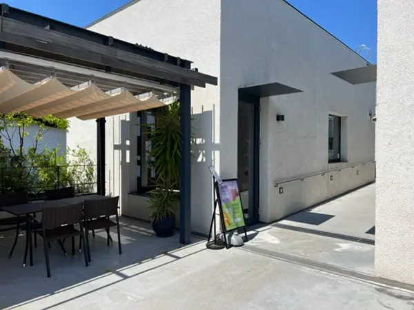 下北沢の居抜き店舗の外観