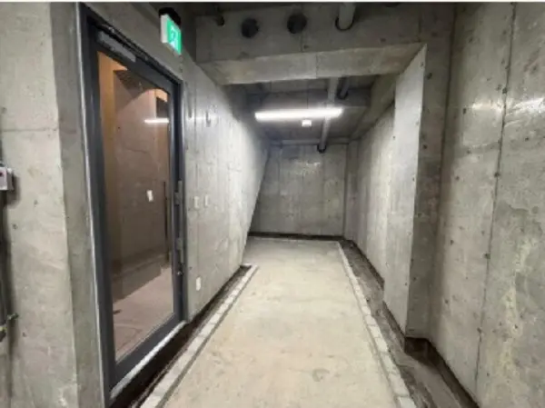 貸店舗(スケルトン)の内装