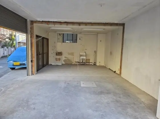 貸店舗(スケルトン)の内装