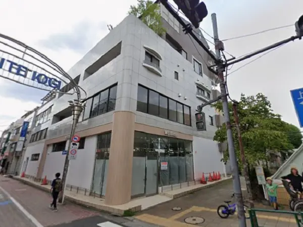 井荻のスケルトン店舗物件の外観