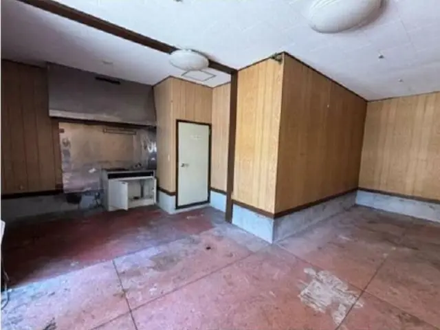 蒔田のスケルトン物件の内装