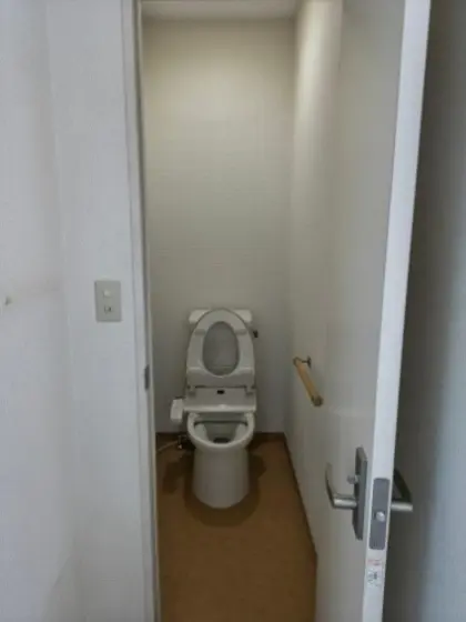 大鳥居の事務所仕様店舗物件のトイレ