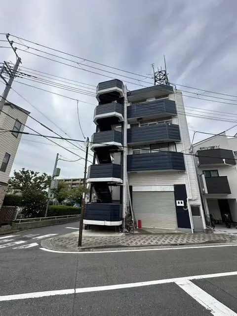 貸店舗(スケルトン)の外観