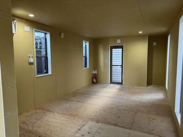 等々力のスケルトン店舗物件の内装