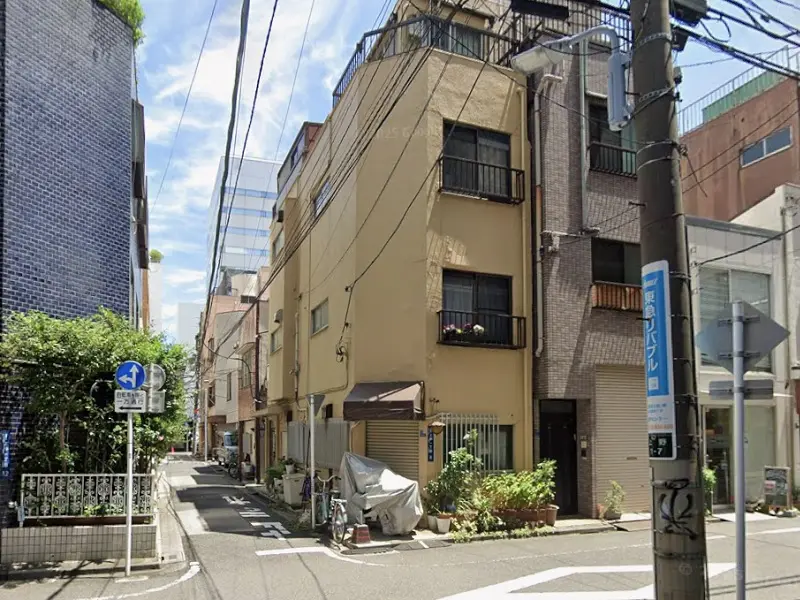 湯島の事務所仕様物件の外観