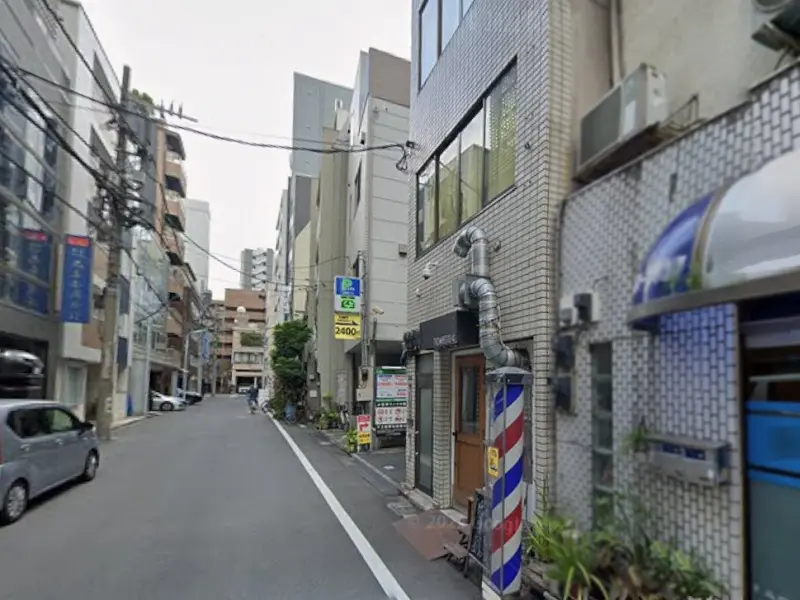 小伝馬町の事務所仕様物件の外観