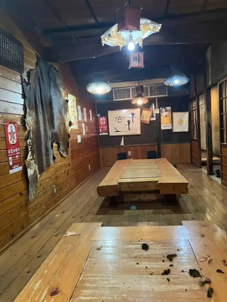 新高円寺の焼鳥・焼きとん居抜きの内装