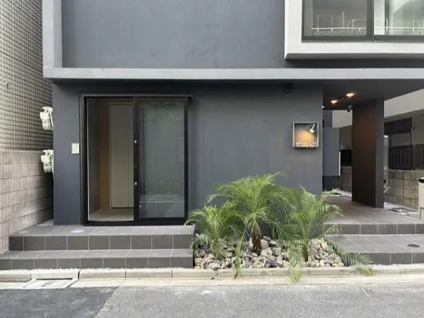 貸店舗(スケルトン)の外観