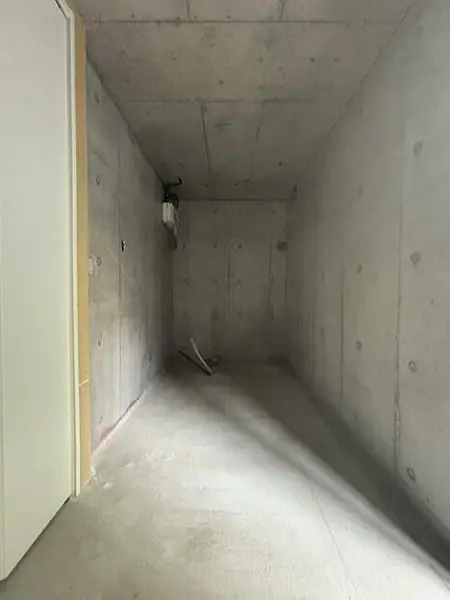 貸店舗(スケルトン)の内装