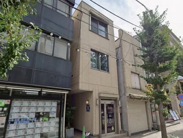 貸店舗(スケルトン)の外観