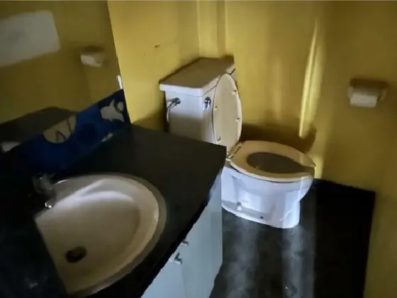 東村山のスケルトン物件のトイレ