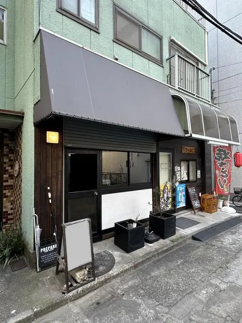 ダイニングバーの居抜き物件の外観