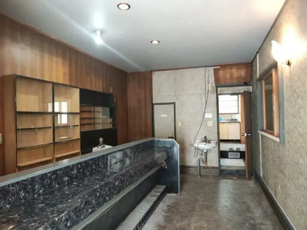 スナック・パブの居抜き物件の内装