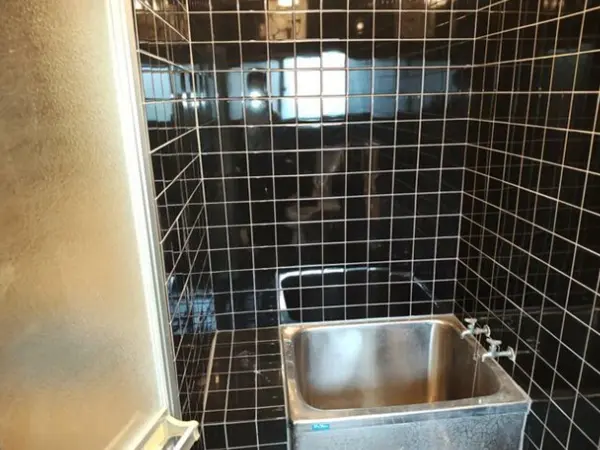 スナック・パブの居抜き物件の内装