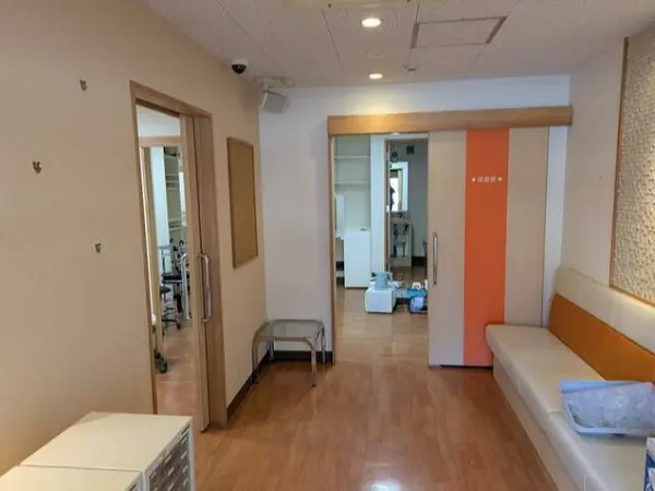 牛込柳町の医院居抜きの内装