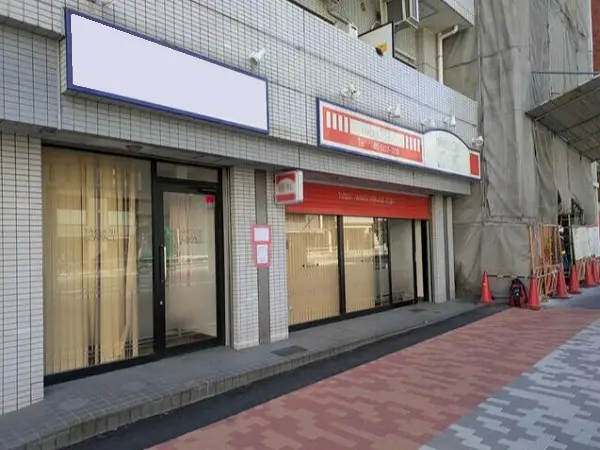 医院の居抜き物件のエントランス