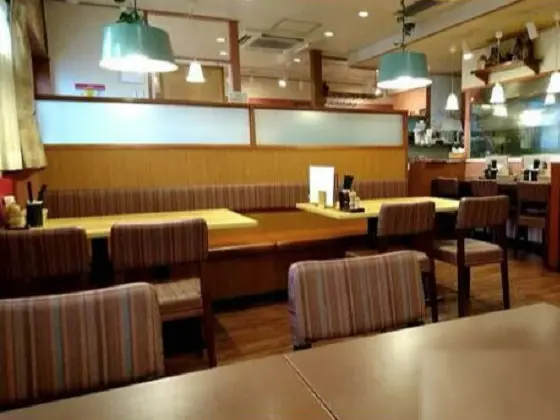 レストランの居抜き物件の内装