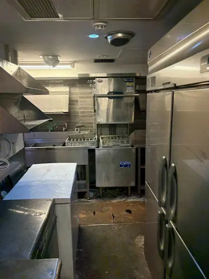 西葛西の居抜き店舗の厨房