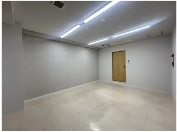 貸店舗(事務所仕様)の内装