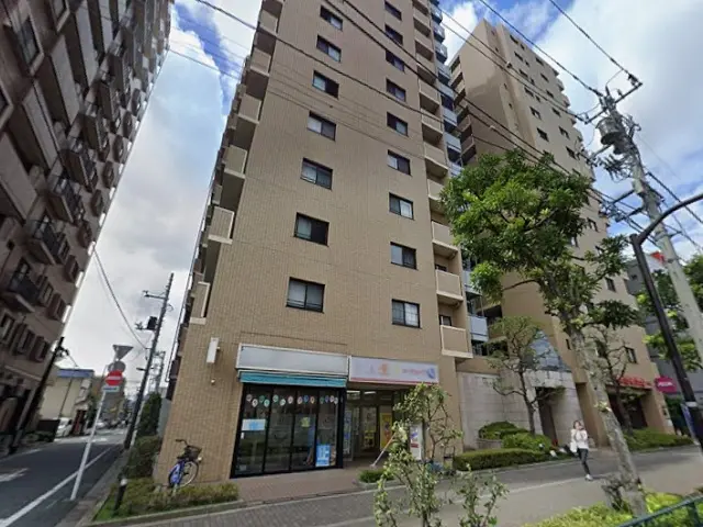 荒川区役所前の事務所仕様店舗物件の外観