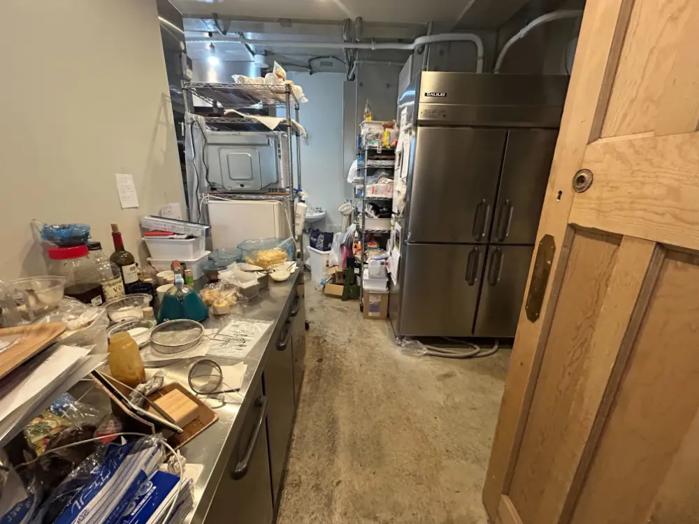 パン屋の居抜き物件の厨房