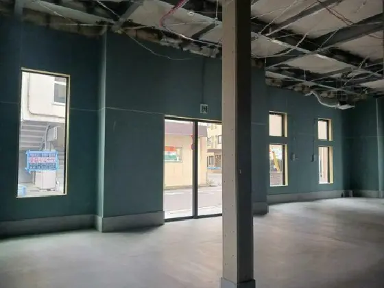 西葛西のスケルトン物件の内装