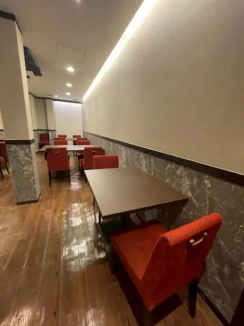 都立大学の中華料理居抜きの内装