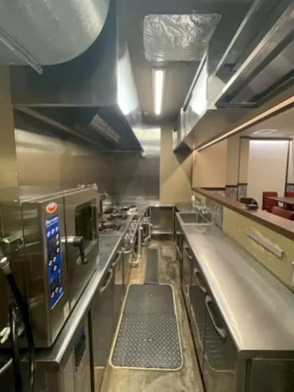 都立大学の中華料理居抜きの厨房