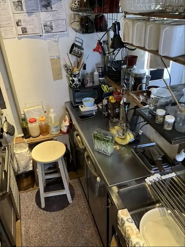 鶯谷のカフェ・喫茶店居抜きの厨房