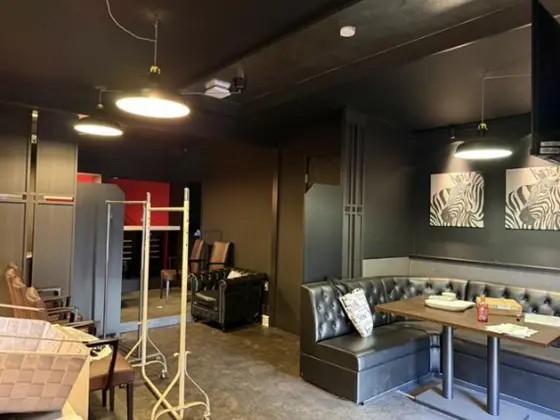 居酒屋の居抜き物件の内装