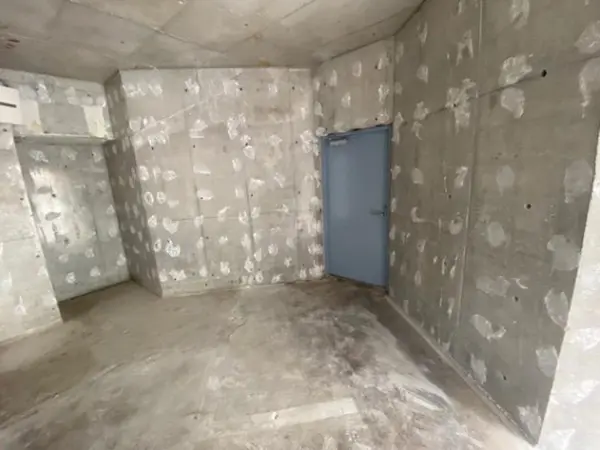 赤羽橋のスケルトン物件の内装