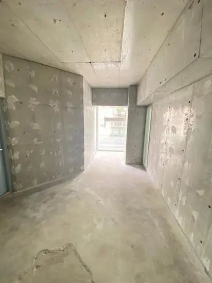 赤羽橋のスケルトン店舗物件の内装