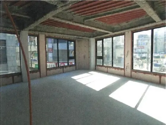 ひばりヶ丘のスケルトン物件の内装