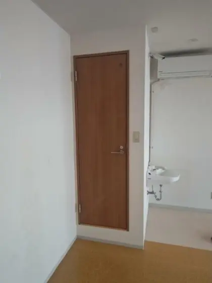 鎌倉の事務所仕様物件の内装