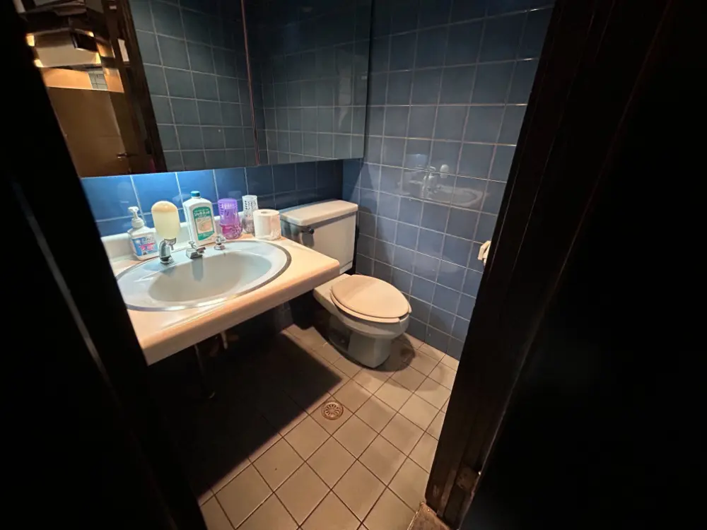 拝島の和食居抜きのトイレ