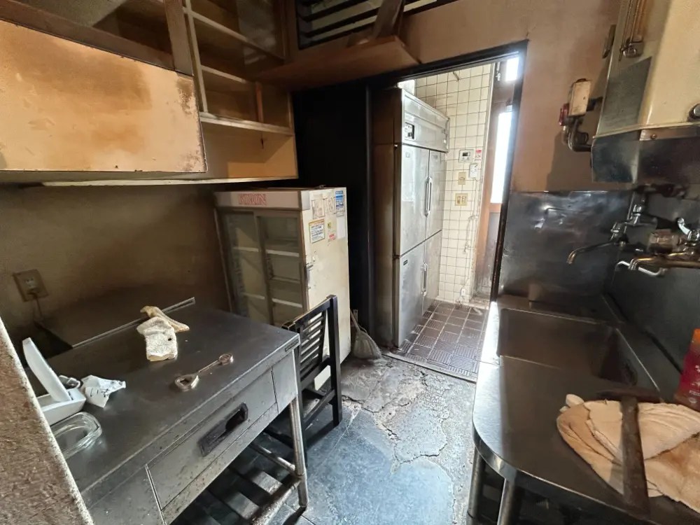 和食の居抜き物件の厨房