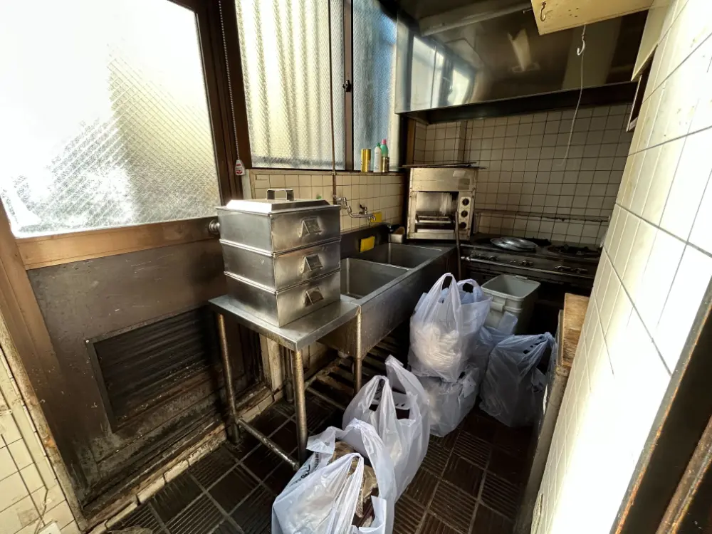 拝島の和食居抜きの厨房