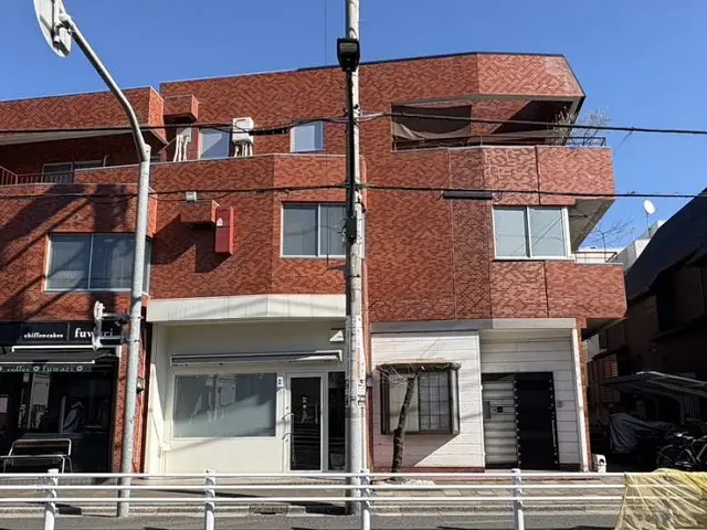 貸店舗(事務所仕様)の外観