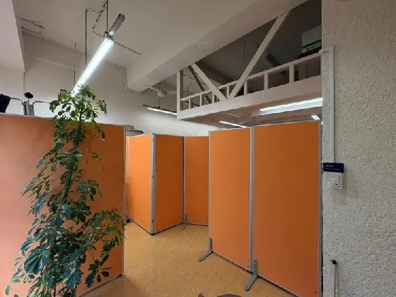 駒沢大学の事務所仕様店舗物件の内装
