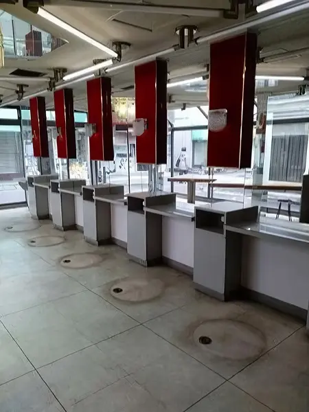 小台の居抜き店舗の内装