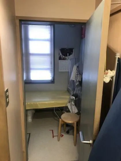 成瀬の医院居抜きの内装