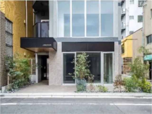 神保町のスケルトン店舗物件の外観