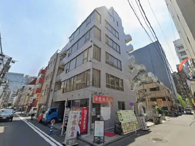 神保町の事務所仕様店舗物件の外観