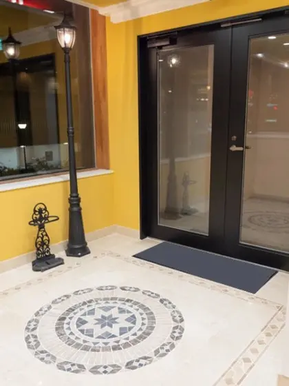 小田急相模原の美容室・理容室居抜きのエントランス