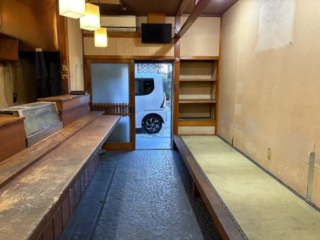 居酒屋の居抜き物件の内装