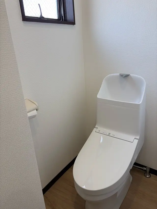 福生の整体・マッサージ居抜きのトイレ