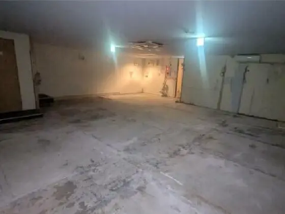 巣鴨のスケルトン物件の内装